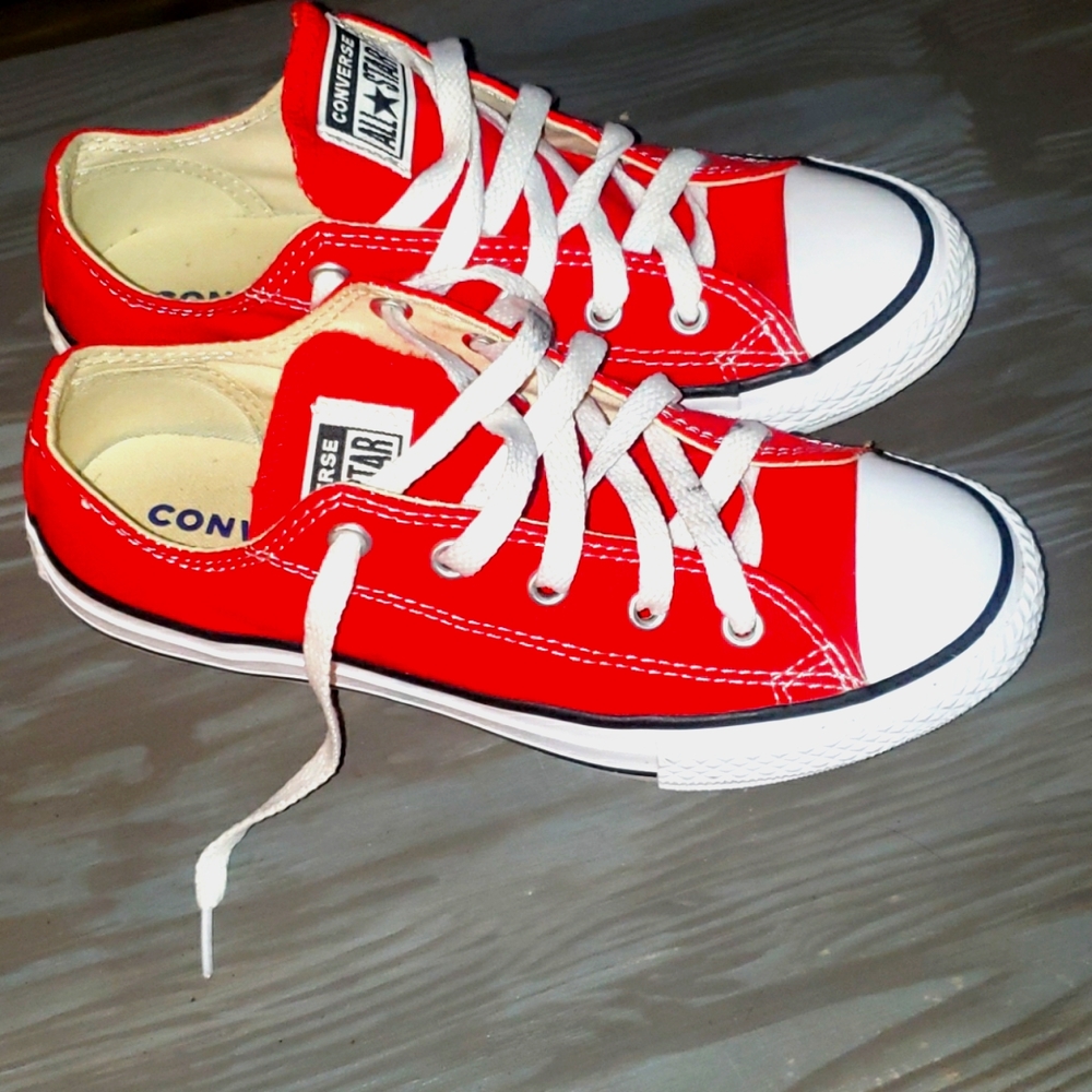 KIDS RED CONVERSE